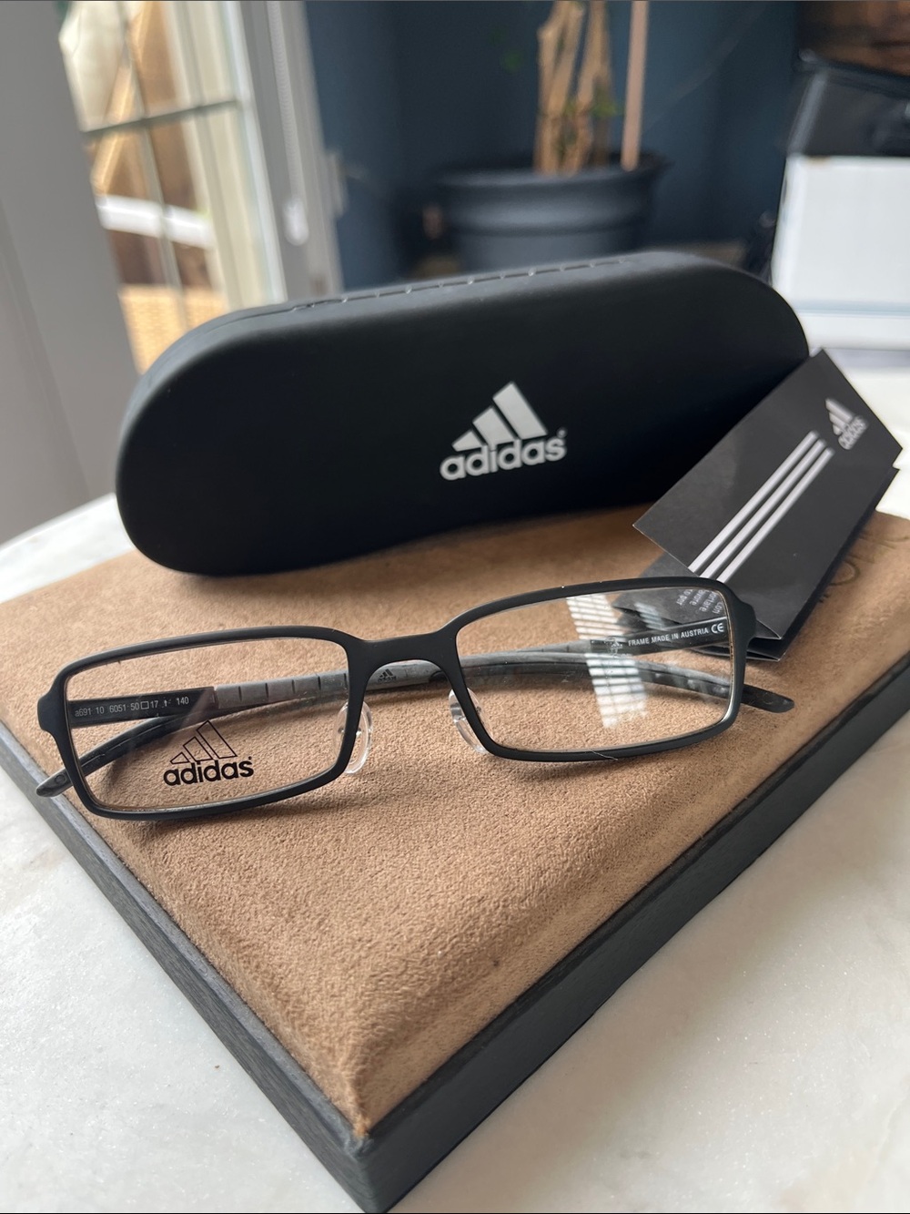 Adidas a691 50/17/140 Black w weathered gray temple Rectangular Frame
